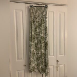 Forever 21 Maxi Dress - Green & White Leaves - Medium - Bojo